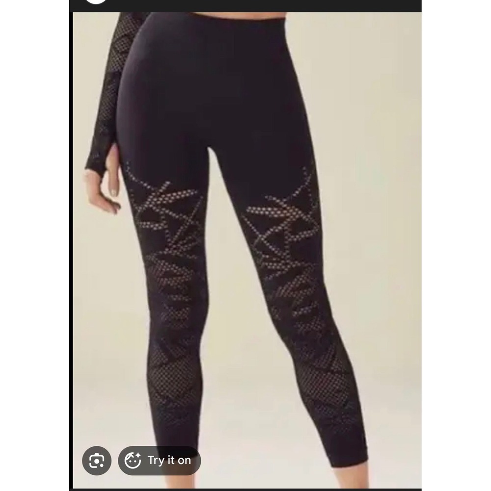 Fabletics Demi Lovato Edgy Leggings XS Black Seamless Mesh High Rise 7/8 Yoga